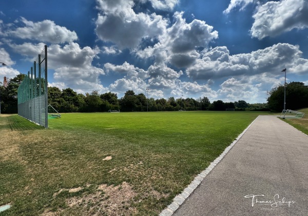 Hans-Bayer-Stadion Nebenplatz 3 - Unterschleißheim-Lohhof