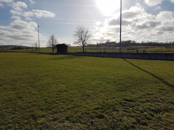 Sportplatz Hahnwiese - Mücke-Groß-Eichen