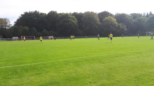 Städtisches Stadion Neumünster B-Platz - Neumünster