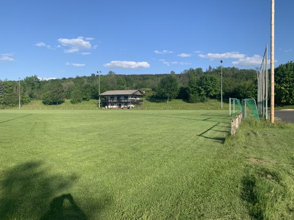 Sportplatz Niddergrund - Schotten-Burkhards