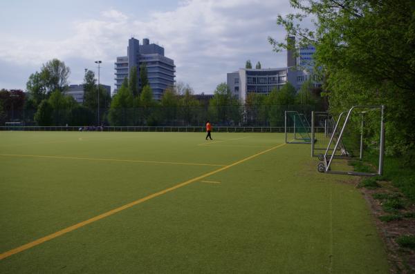 Sportplatz Chausseestraße (alt) - Berlin-Mitte