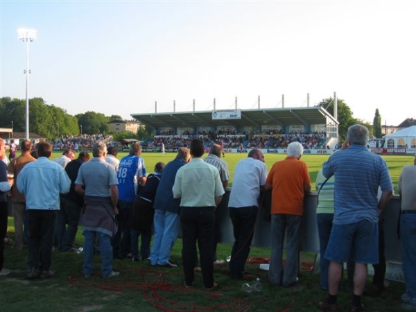 AXIANS Stadion Vor der Au - Schwanenstadt 