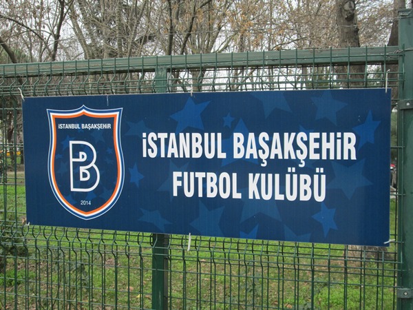 Balat Futbol Sahası - İstanbul
