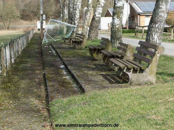 Hellwegstadion - Lichtenau/Westfalen-Henglarn