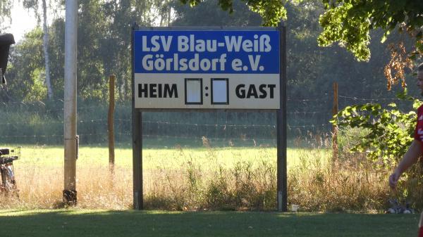 Sportplatz im Park - Luckau-Görlsdorf