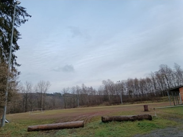 Sportplatz am Zaun - Neunkirchen/Siegerland-Wiederstein