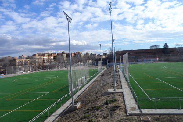 Instalación Deportiva Los Cármenes Campo 2 - Madrid, MD
