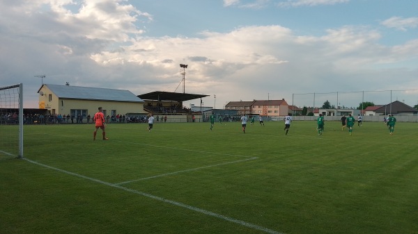 Fotbalové hřiště Uhlířské Janovice - Uhlířské Janovice