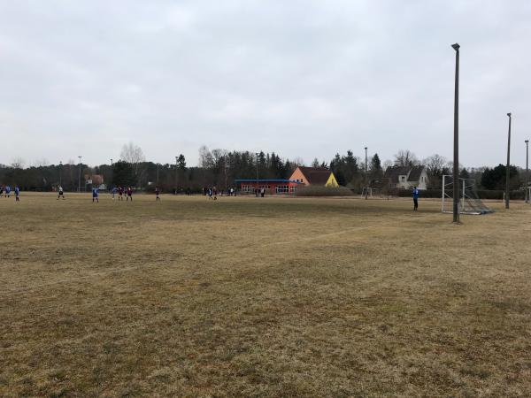 Platz der Jugend - Groß Lindow