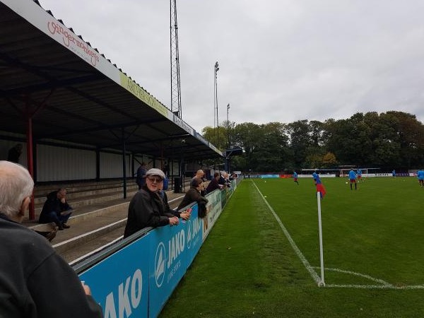 Beveree Stadium - Hampton, Greater London