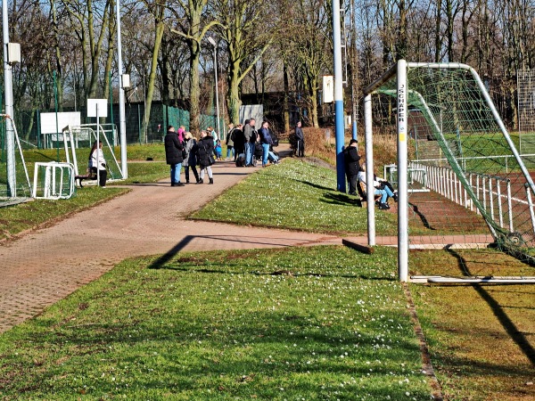 Bezirkssportanlage Im Emscherbruch Platz 2 - Gelsenkirchen-Resse