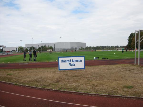 Konrad-Ammon-Platz im Sportzentrum - Fürth/Mittelfranken-Burgfarrnbach