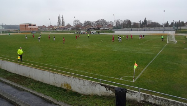 Futbalové ihrisko Sládkovičovo - Sládkovičovo