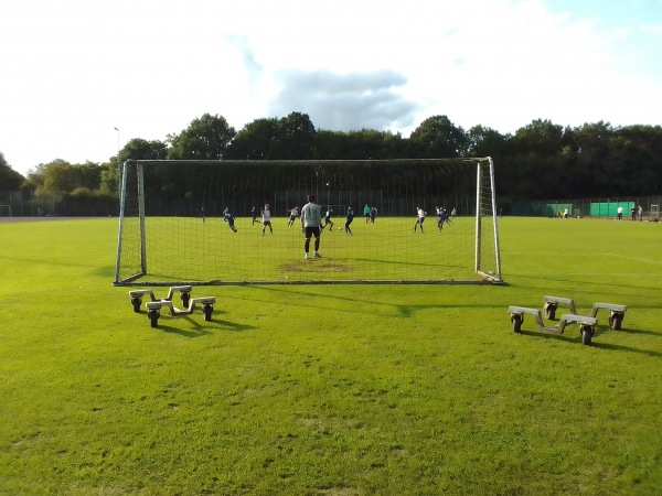 Bezirkssportanlage Curiestraße - Bremen-Horn