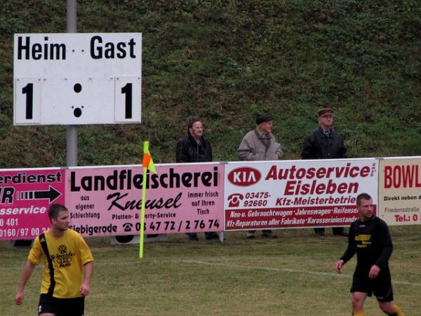 Sportplatz an der Halde - Hergisdorf-Kreisfeld