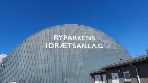 Ryparken Kunstgraesbane - København Ø