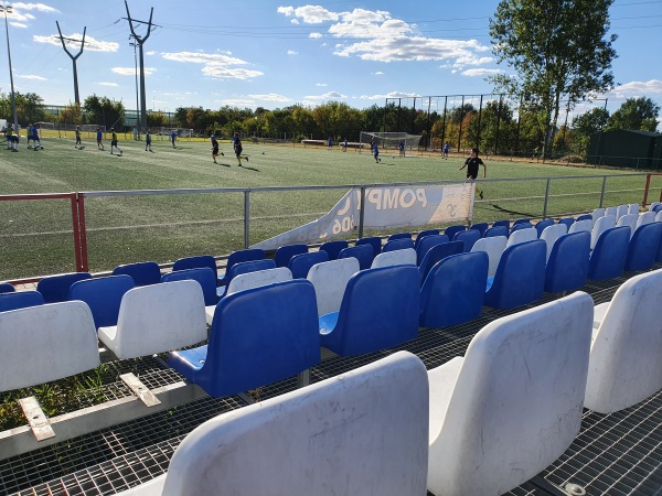Boiska Polfy Tarchomin obok - Warszawa