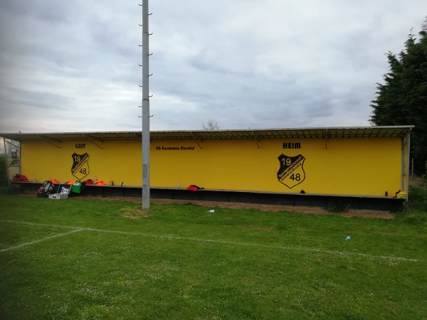 Franz-Fischer-Stadion - Nörvenich-Binsfeld