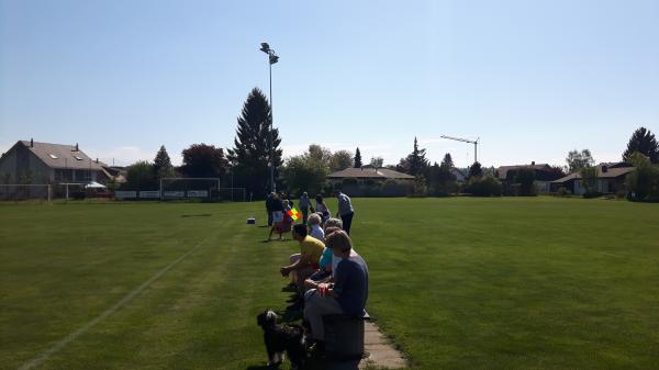 Sportplatz Spiegelberg - Halten