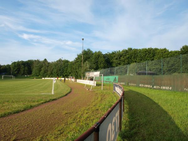 Straußenfarm Stadion - Wermelskirchen-Dabringhausen