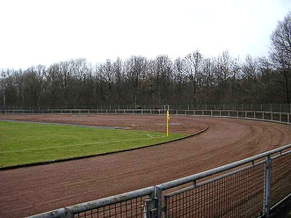 Bezirkssportanlage Mitte II LA-Platz - Essen/Ruhr-Altenessen