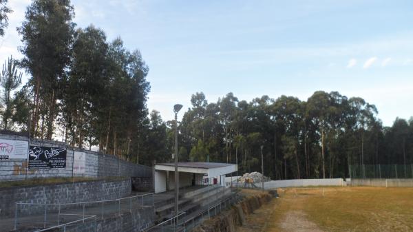 Campo de Fútbol O Cruceiro - Dorron, Galicia