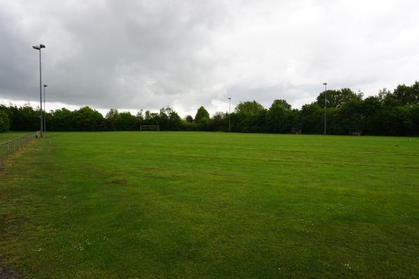 WestfaliArena Nebenplatz - Hopsten