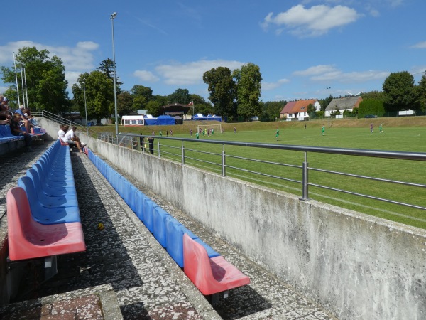 Boisko w Krzęcinie - Krzęcin