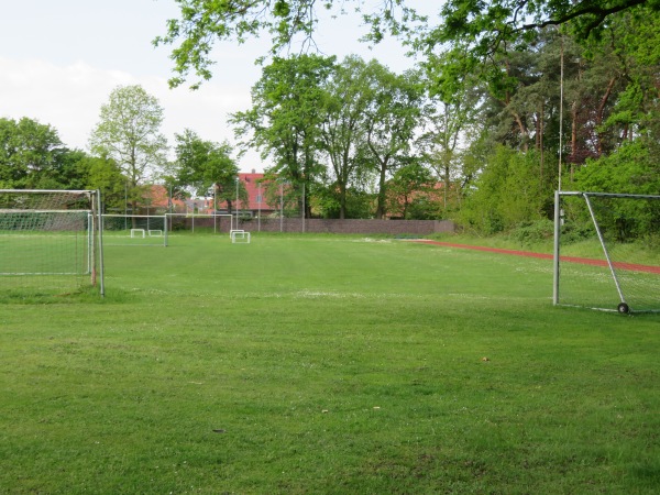 Sportanlage Algesbütteler Weg B-Platz - Adenbüttel