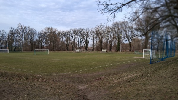 Stadion SOSiR w Słubice Boisko obok 3 - Slubice