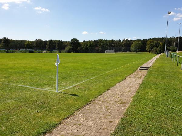 Sportgelände in der Mehrstetter Straße - Ballendorf