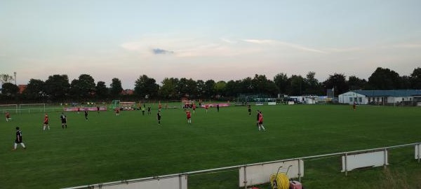 Stadion Harmsmühlenstraße - Springe