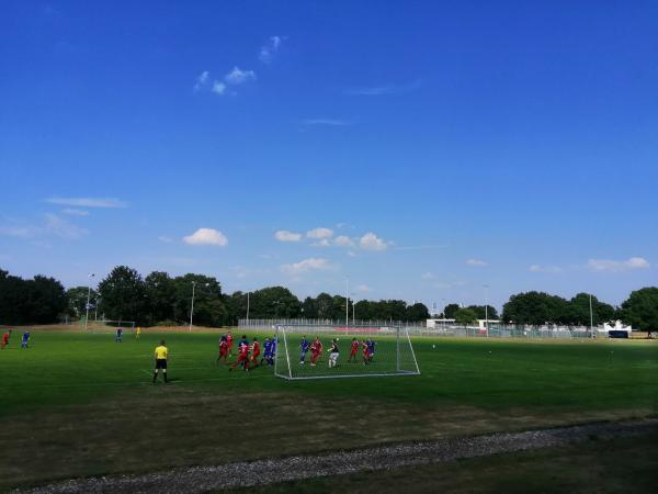 Bezirkssportanlage Kuhhirten Platz 6 - Bremen-Buntentor