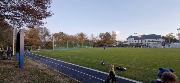 Sportplatz am Jahnhaus - Limbach-Oberfrohna