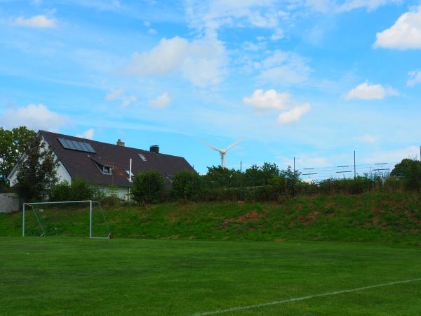 Sportplatz Am Gelke - Ense-Lüttringen