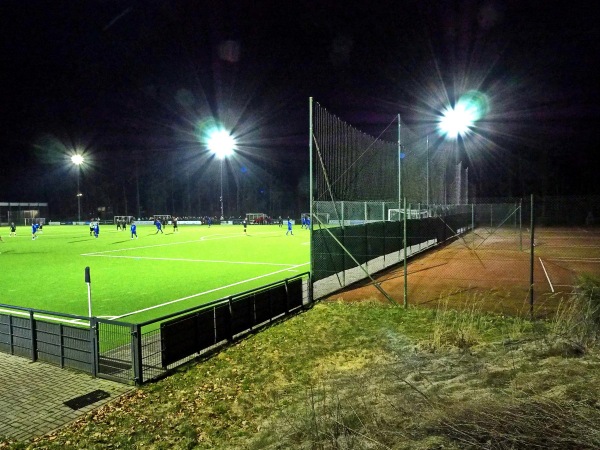 Sportplatz Staelsmühler Straße - Wermelskirchen-Dhünn
