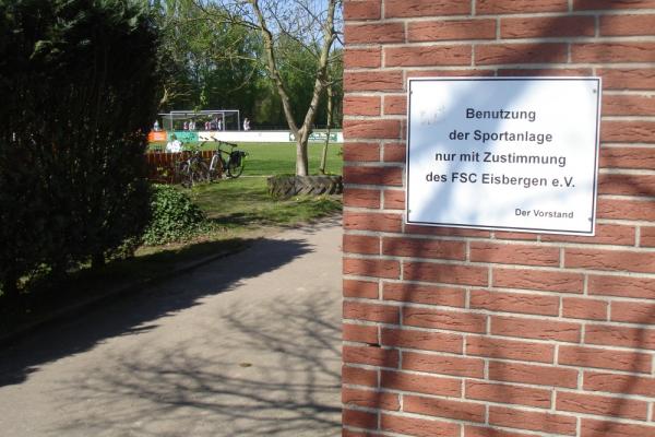 Sportplatz am Twiesbach - Porta Westfalica-Eisbergen