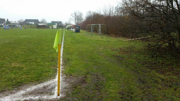 Sportplatz Schulstraße - Struvenhütten