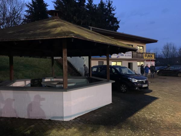 Sportplatz Am Friedhof - Rehlingen-Siersburg-Fremersdorf