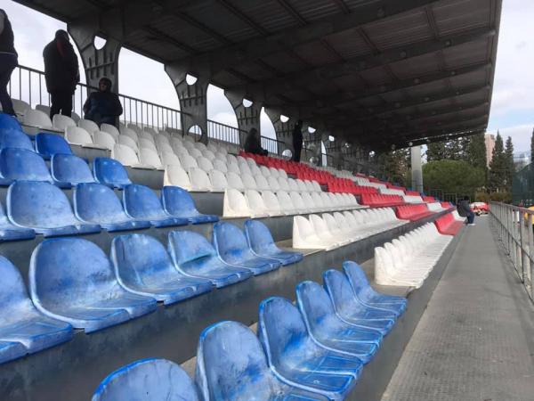 Atatürk Stadı 1 No'lu Yan Saha - İzmir