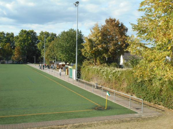 Stadion An der Kirschhecke - Mainz-Marienborn