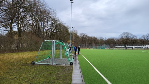 Bezirkssportanlage Surheimer Weg Platz 4 - München-Sendling