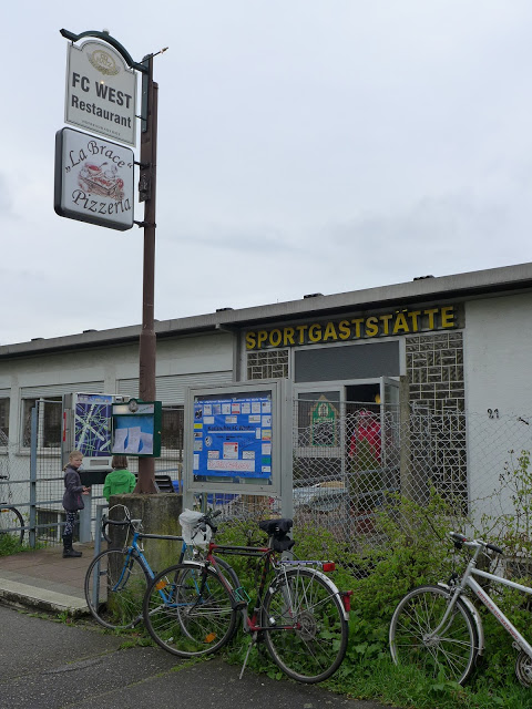 Sportanlage Hertzstraße - Westplatz - Karlsruhe-Mühlburg