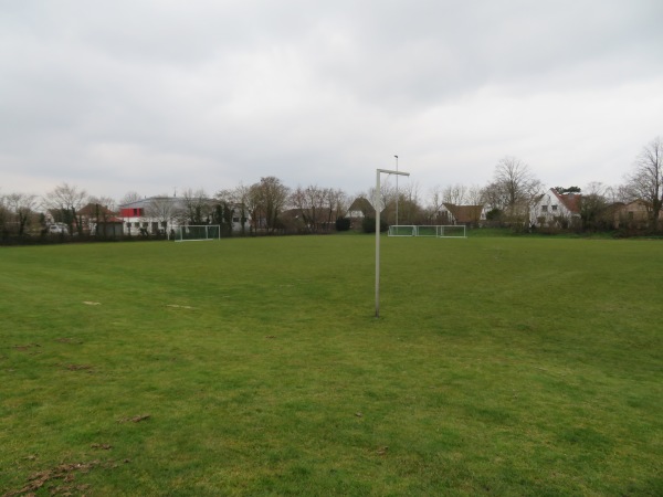 Sportanlage Ackerbergstraße B-Platz - Uetze-Dollbergen