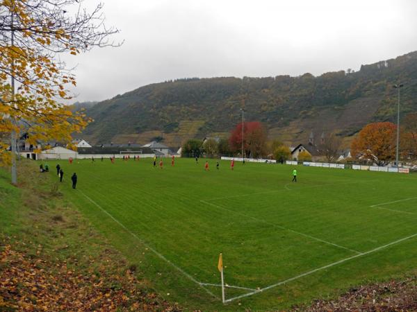 Sportplatz Ernst - Ernst/Mosel