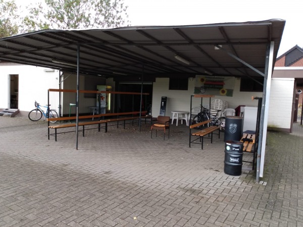Sportanlage Karolingerstraße Platz 2 - Niederzier-Huchem-Stammeln