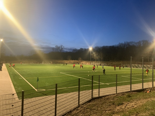 Alfred-Kunze-Sportpark Platz 4.2 - Leipzig-Leutzsch