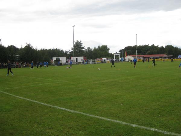 Sportplatz an der alten Molkerei - Eldena