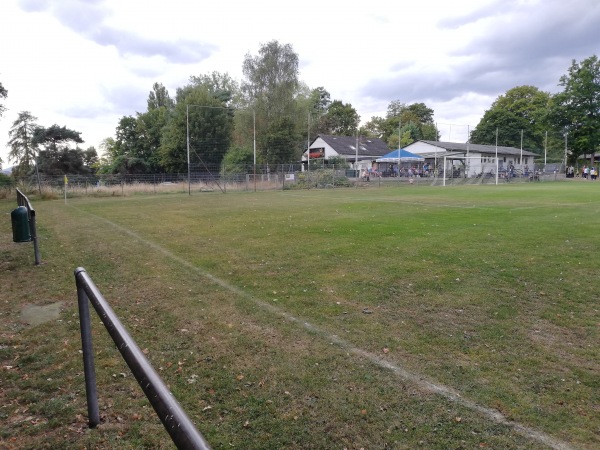 Sportplatz Schwarzer Stein - Kassel-Philippinenhof