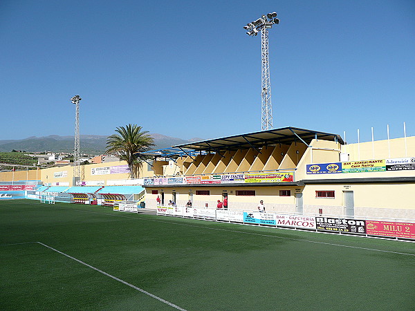 Campo de Fútbol La Palmera - San Isidro, Tenerife, CN